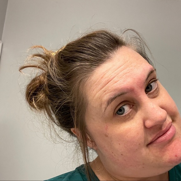 Meet your Posher, Sarah - Picture 1 of 1